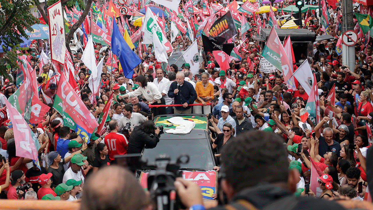 da Silva in a crowd during campaigning
