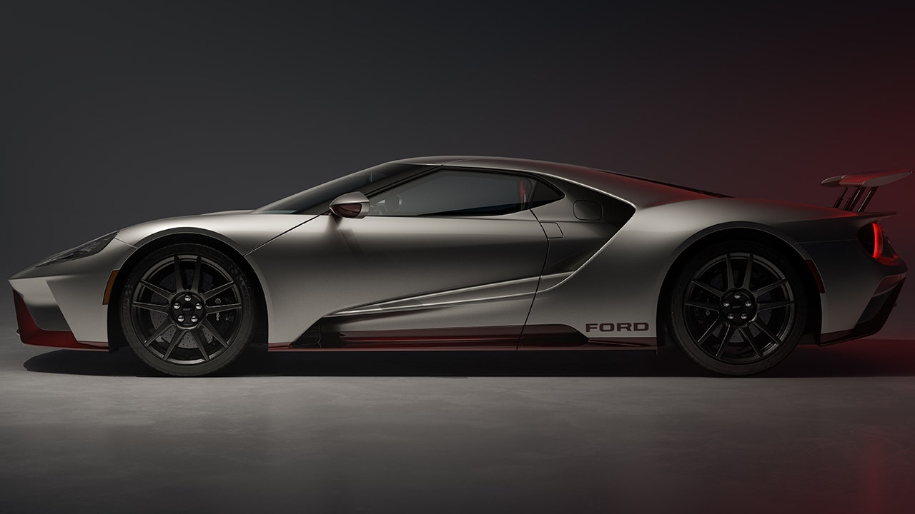 $500,000 Ford GT production ending this year with 20 special edition supercars