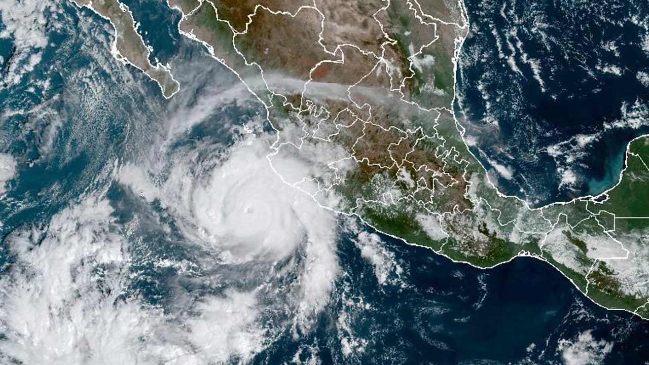 Hurricane Roslyn makes landfall in Mexico, brings ‘life-threatening’ storm surge