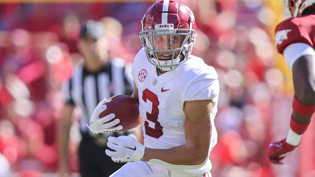 Alabama receiver who struck female Tennessee fan last week gets