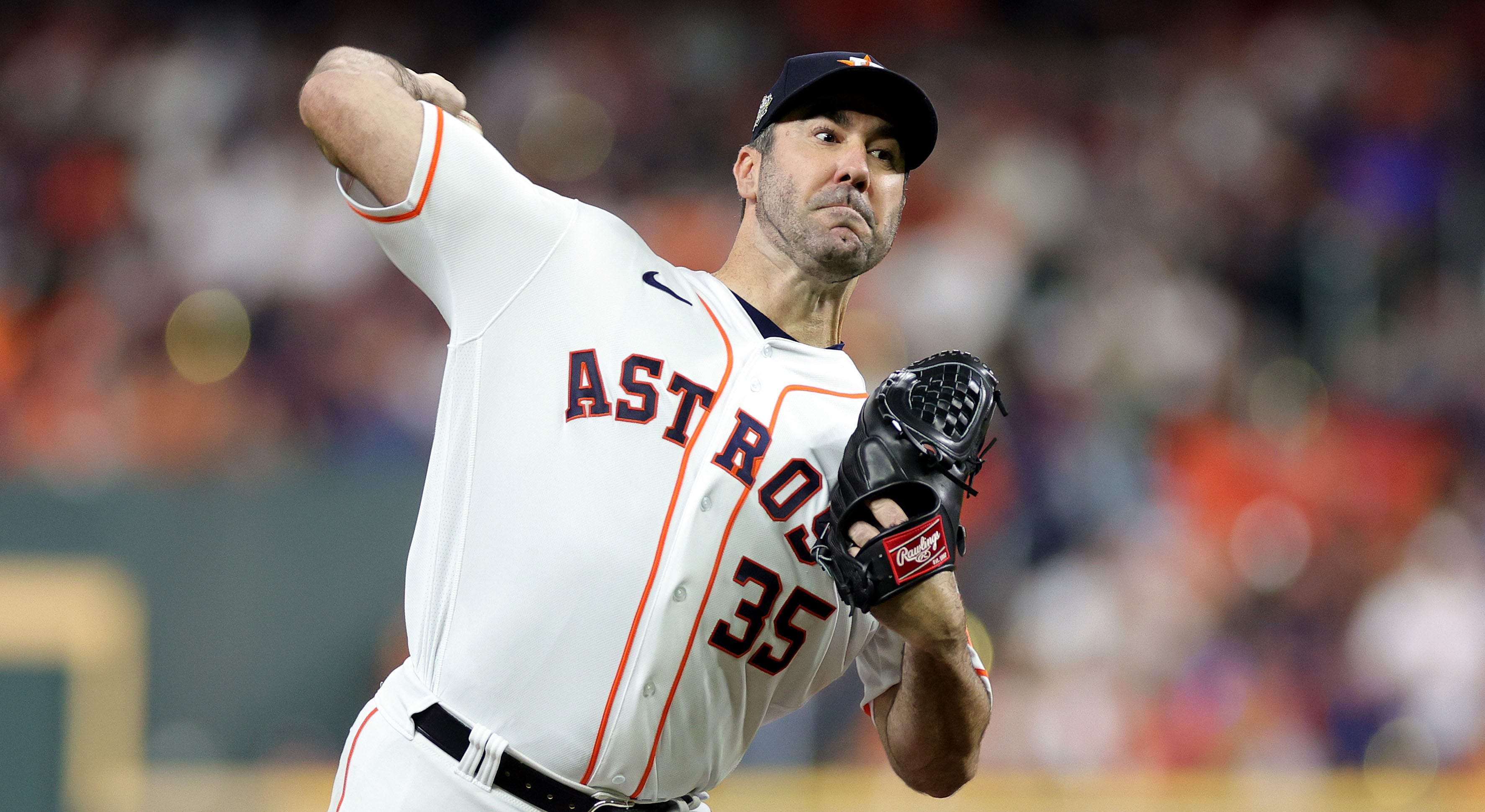 Justin Verlander Chugs From the Trophy, Jeremy Peña FaceTimes Mom