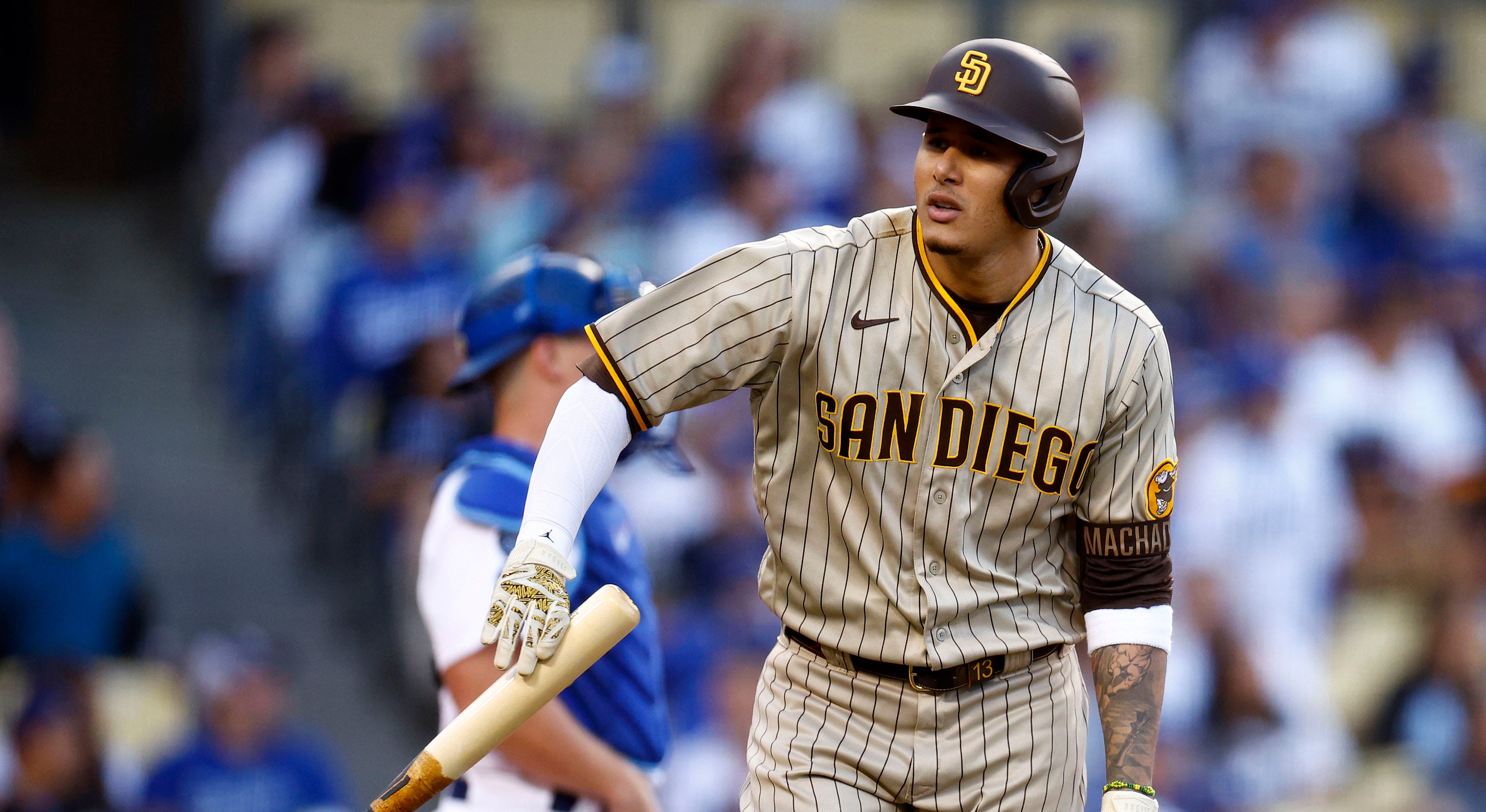 Padres take Game 2 over Dodgers behind Manny Machado, Jake