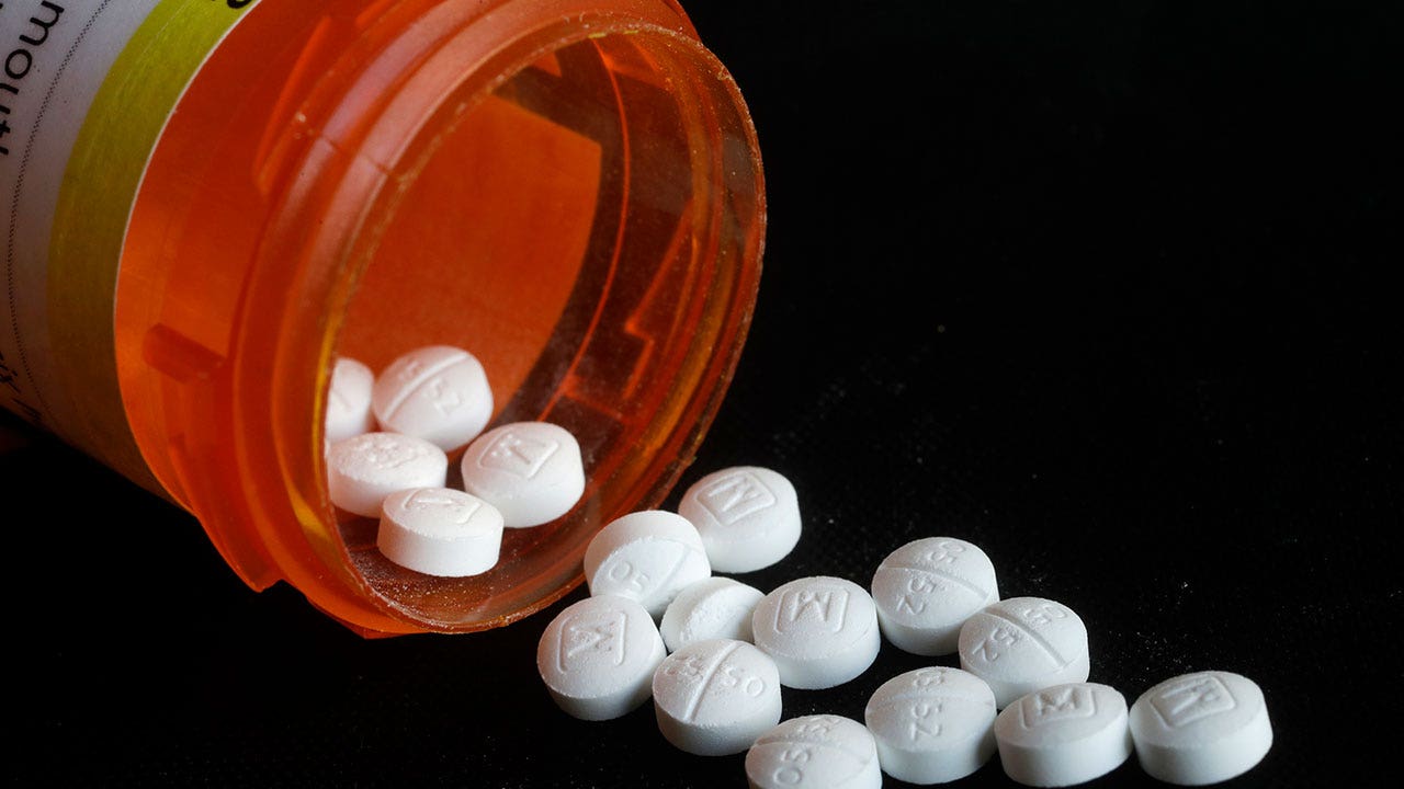 CA doctor pleads guilty to illegally prescribing 120K opioid pills over 6 years