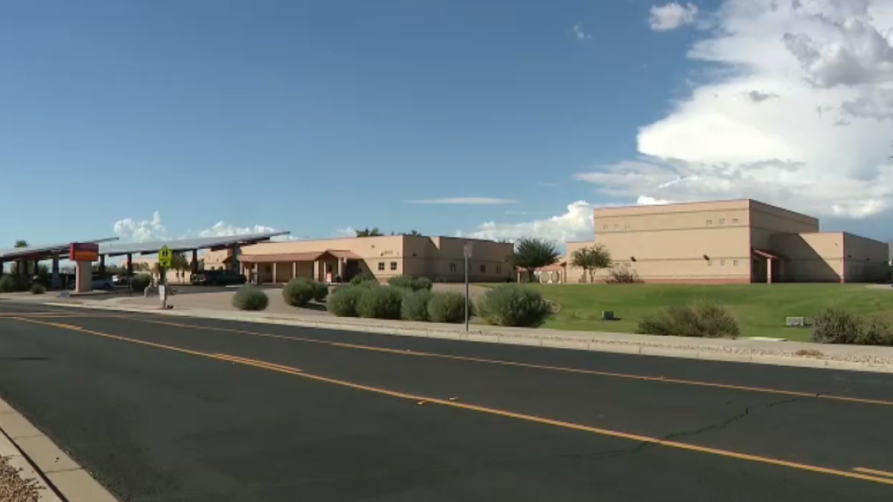 Arizona elementary school photographer accused of sexually abusing