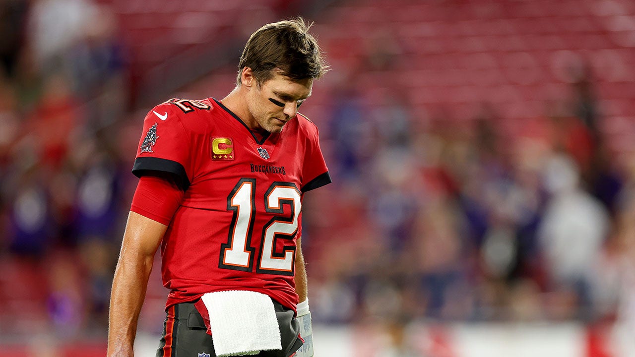 Ryan Fitzpatrick Reveals Why He Dislikes Bucs Quarterback Tom Brady - Tampa  Bay Buccaneers, BucsGameday