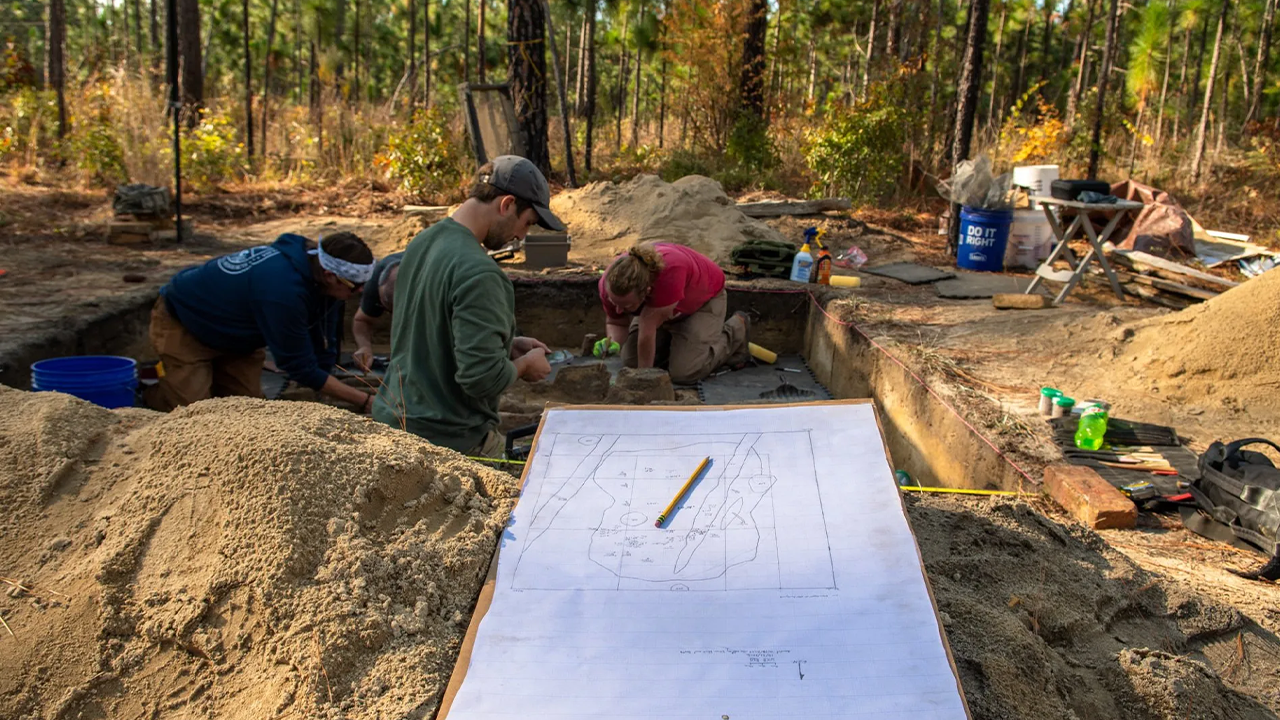 Remains of 14 Revolutionary War soldiers excavated at South Carolina battlefield site