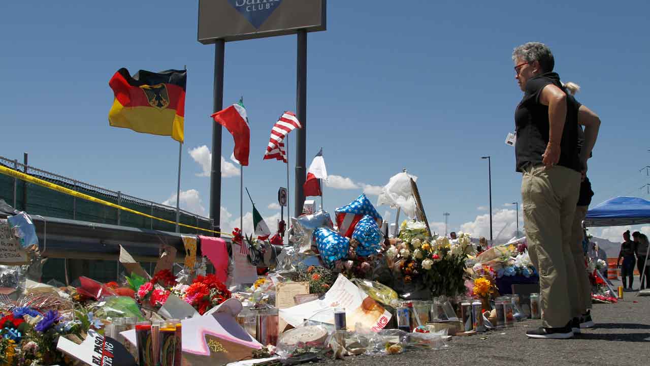News :Texas prosecutor resigns amid criticism over handling of the 2019 Walmart mass shooting