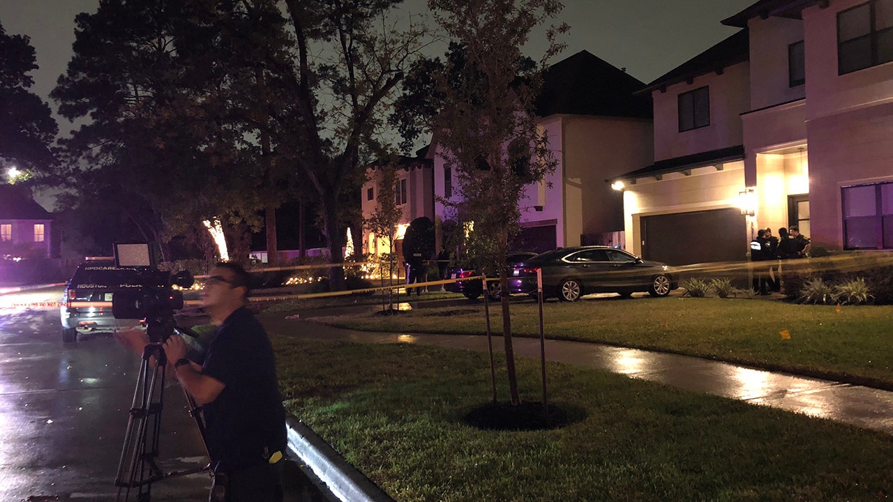News :Thanksgiving day massacre: Ex-husband goes on shooting rampage in Houston leaving 2 dead, 2 injured