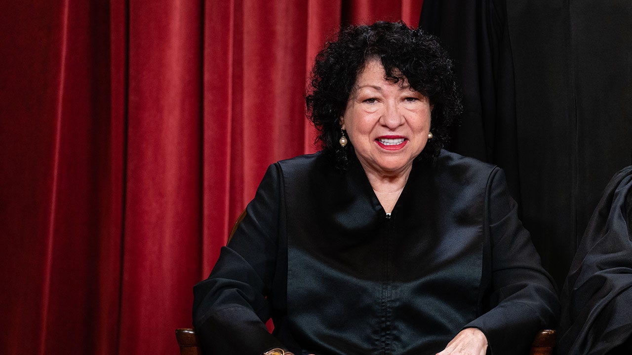 Sotomayor didn’t recuse herself from Random House cases after getting $3 million for her memoir