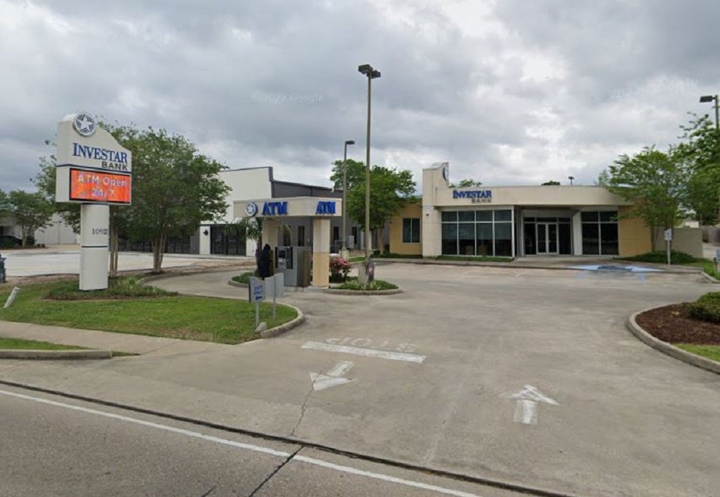 Louisiana bank employees go to hospitals after handling flyers left in night dropbox