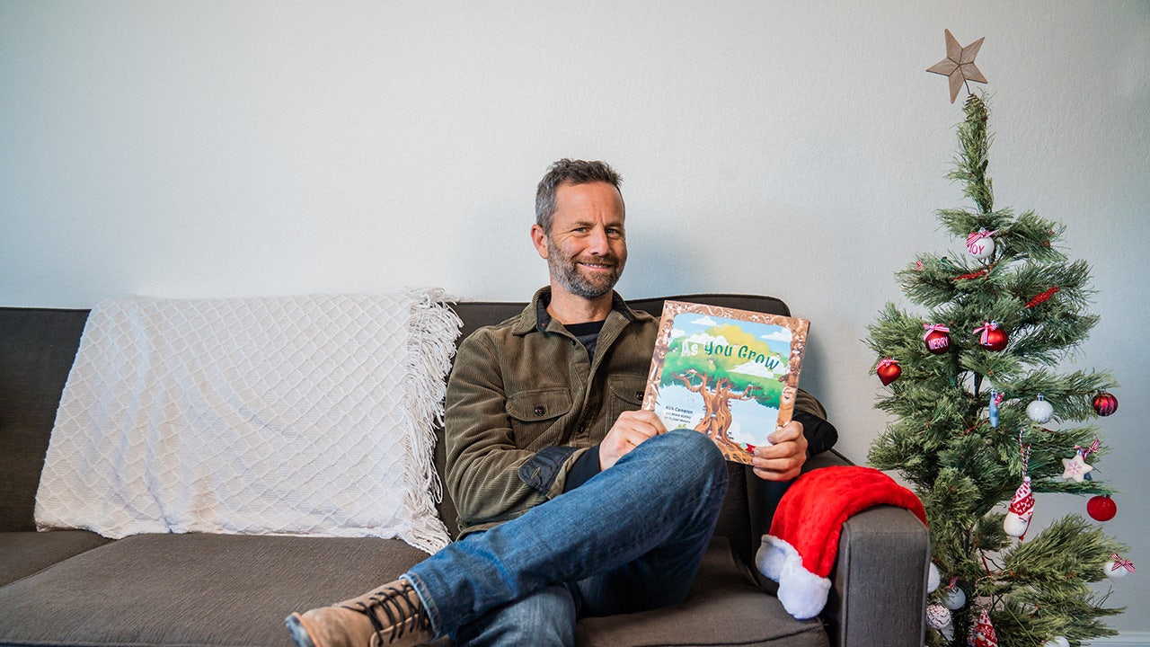 Kirk Cameron continues to push for book readings in public libraries, gets new notes of support