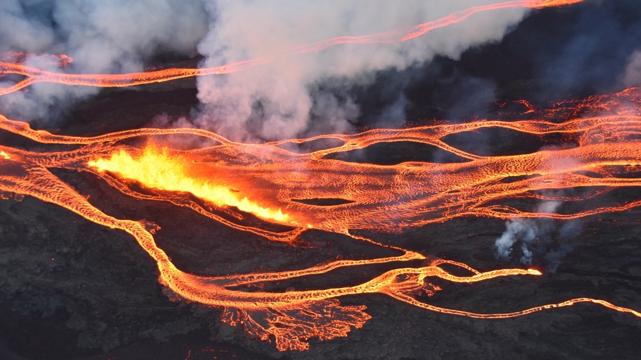 Fox News: Mauna Loa eruption: What are the threats