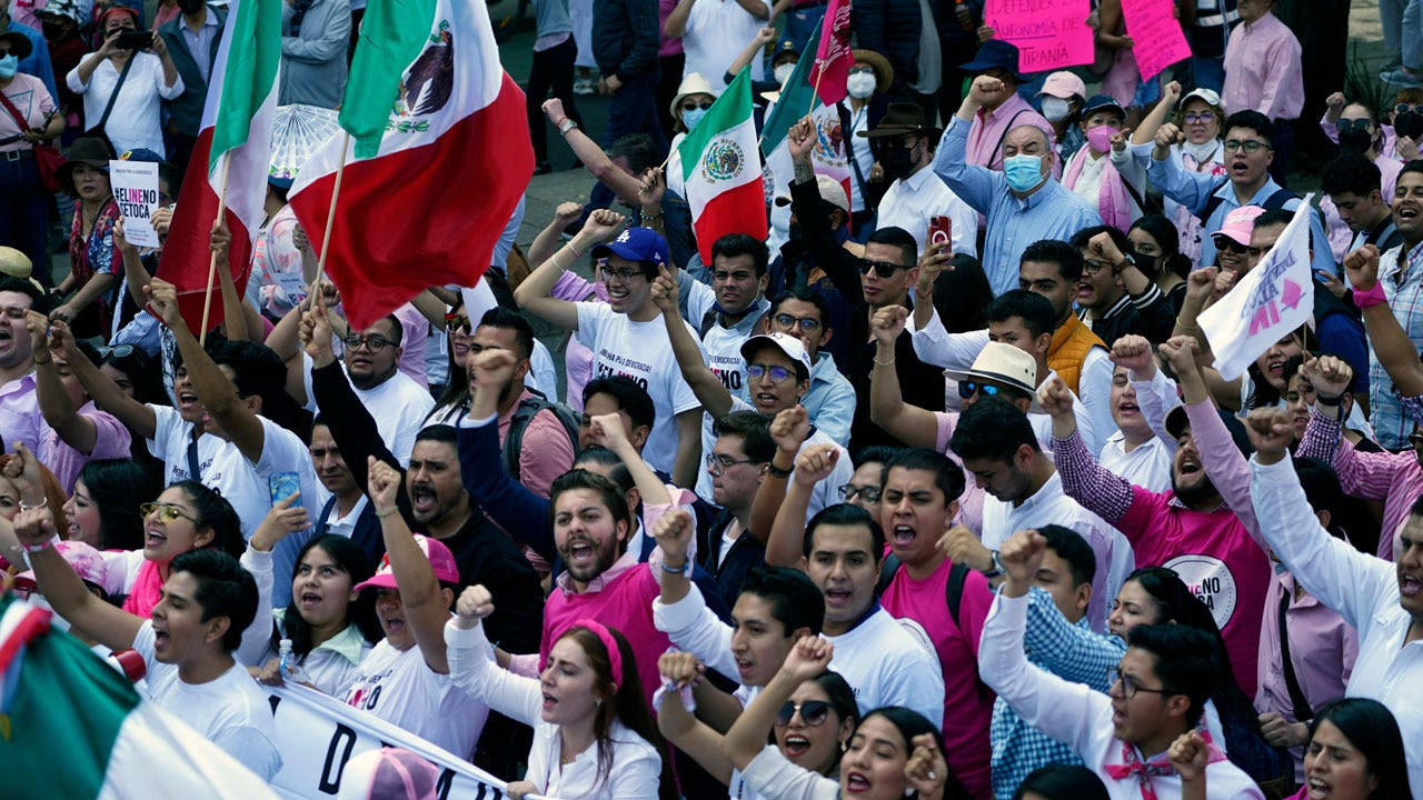 In Mexico, thousands gather for defense of electoral authority