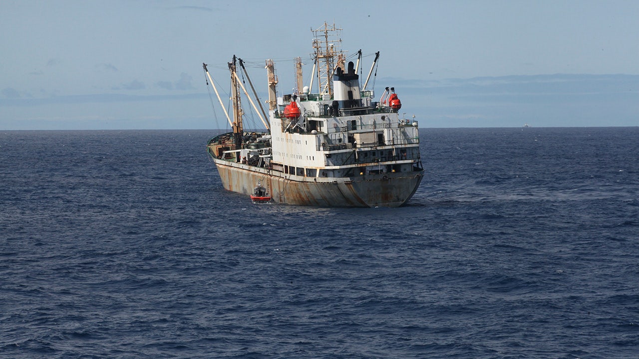 Chinese fishing boats defied US Coast Guard during confrontation