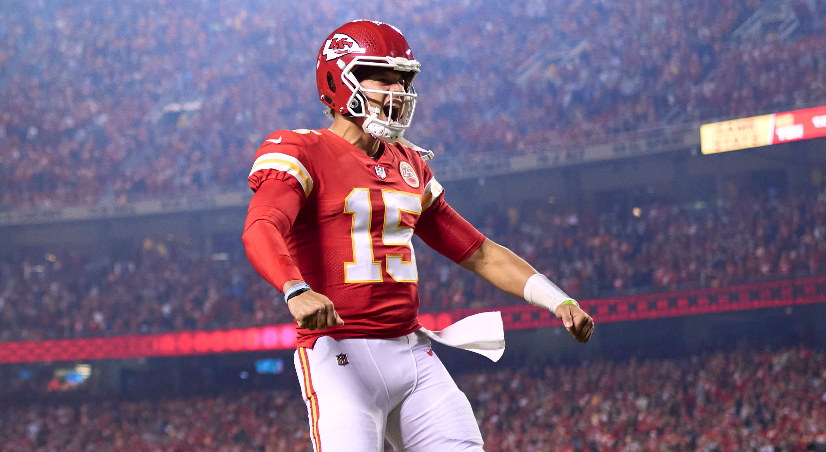 Patrick Mahomes wills Chiefs to overtime win over Titans, throws for over  400 yards