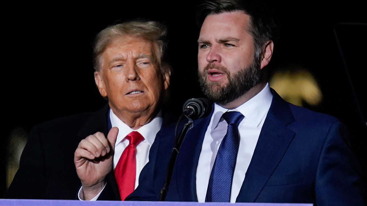 Trump Running Mate 2024 Jd Vance Edith Gwenore