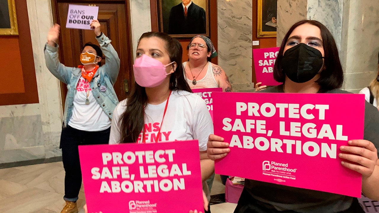 Kentucky voters reject constitutional amendment declaring no right to abortion