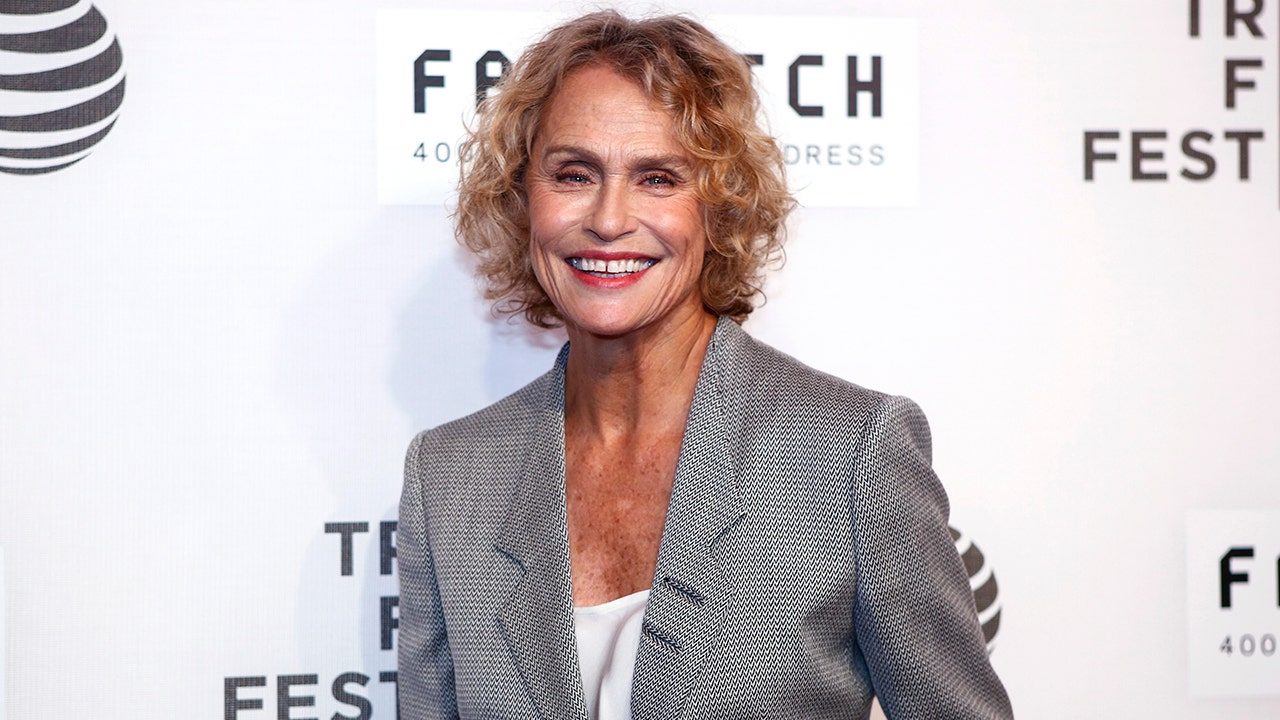 Supermodel Lauren Hutton slams ‘anti-aging’ term, society’s ‘obsession with youth’