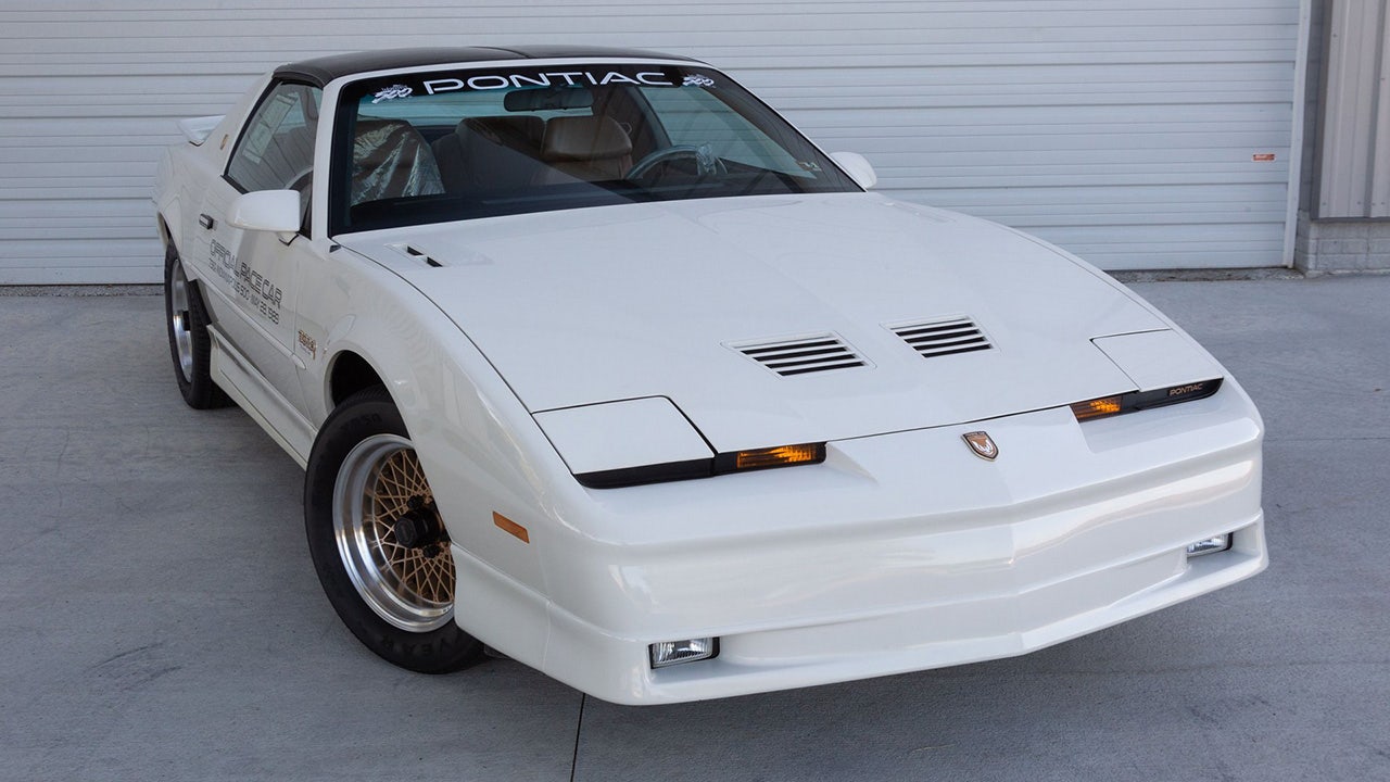 Rare ‘new’ 1989 Pontiac Trans Am surfaces for sale