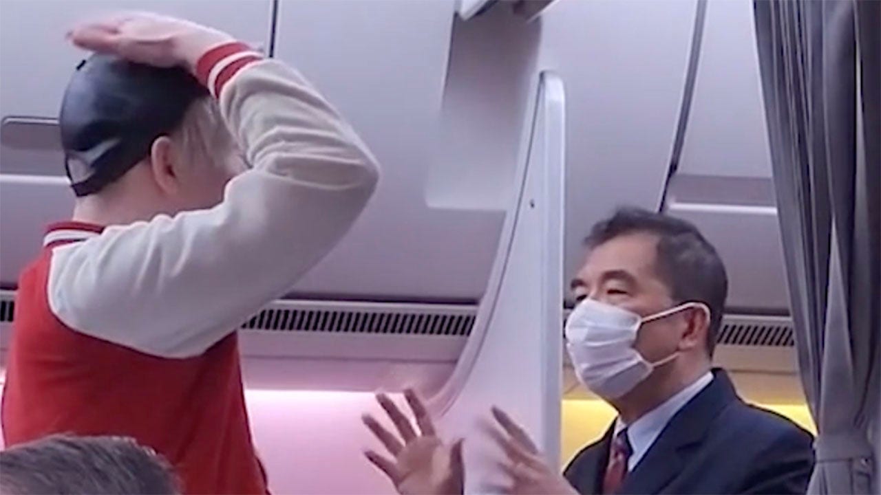 Airplane passenger yells, demands water from flight attendant, all caught on video
