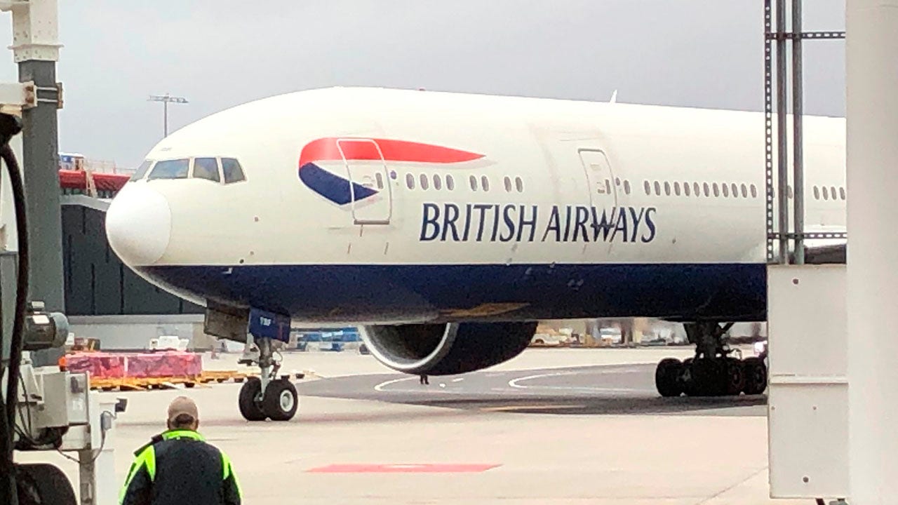 British Airways takes heat from its own pilot for stifling social media rules: 'End of my flying posts'
