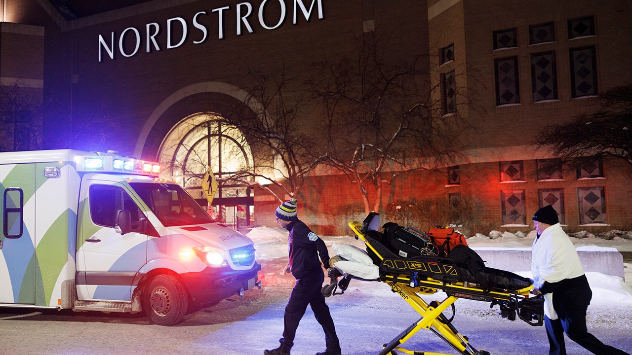 Schießerei in der Minnesota Mall of America hinterlässt 1 Toten, 1 Verwundeten, keine Verdächtigen in Gewahrsam: Polizei