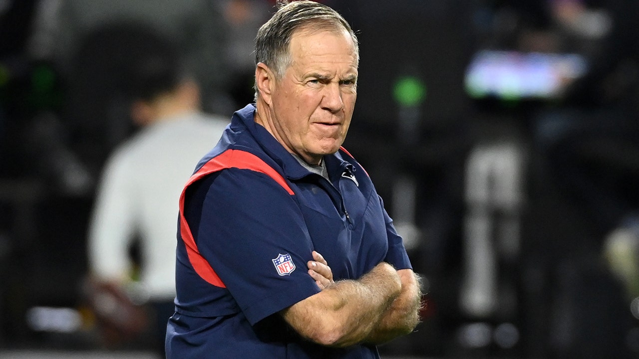 Patriots' Bill Belichick walks back comments about leaning on the past following criticism