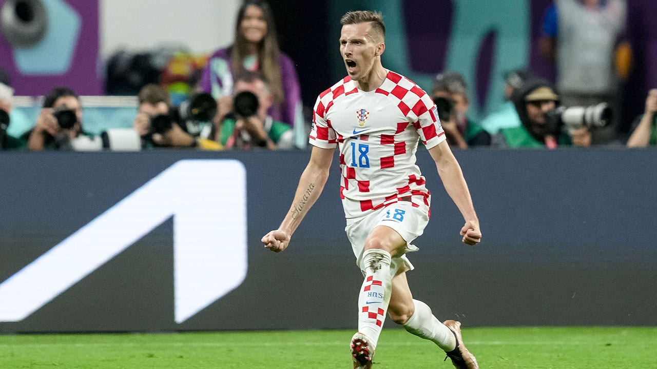 World Cup 2022: buildup to the final, plus Croatia v Morocco news