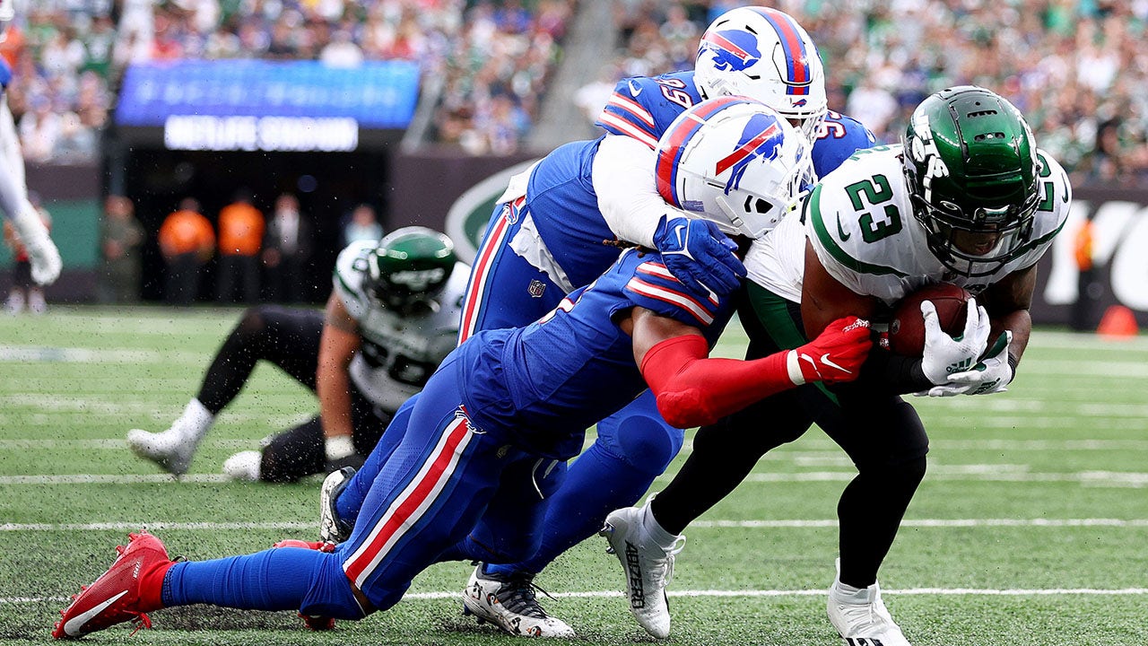 Jets' James Robinson now questionable to play against Bills