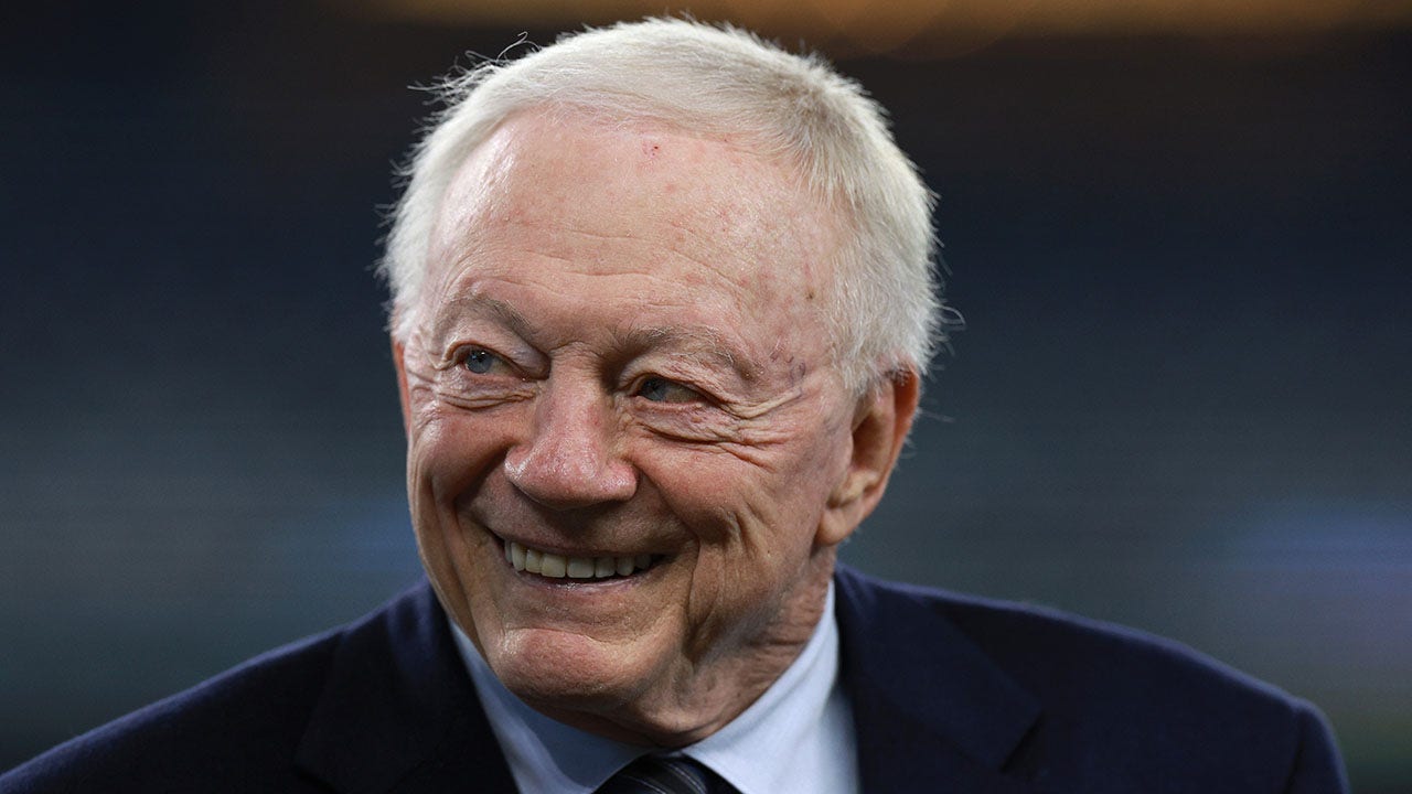 Cowboys' Jerry Jones Addresses Trey Lance Trade