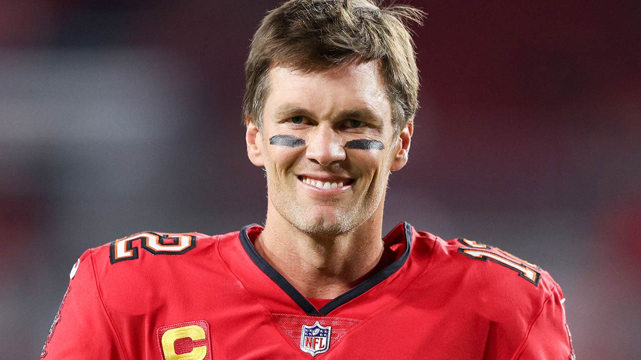 Buccaneers’ Tom Brady had reporters laughing with sarcastic response to stunning win vs. Saints – Fox News