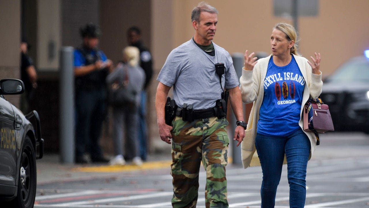 Shooting At Suburban Atlanta Walmart Leaves 1 Injured | Fox News