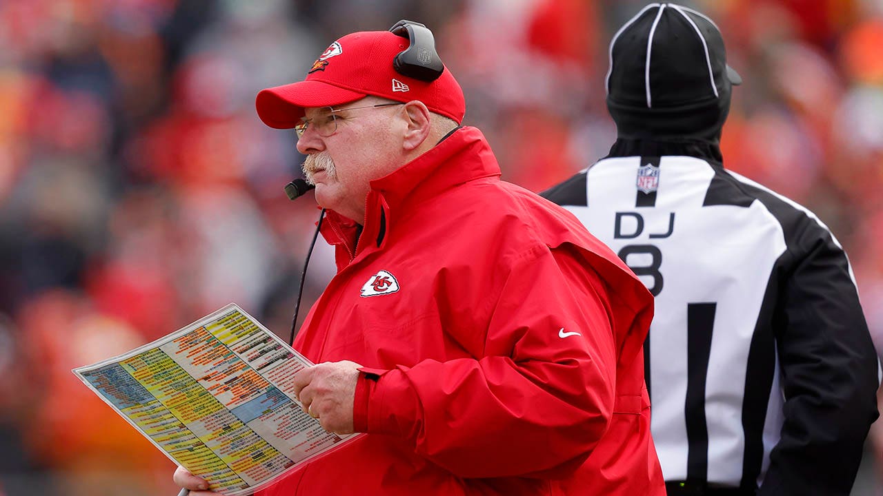 Chiefs gift head coach Andy Reid with juicy Christmas present after win |  Fox News