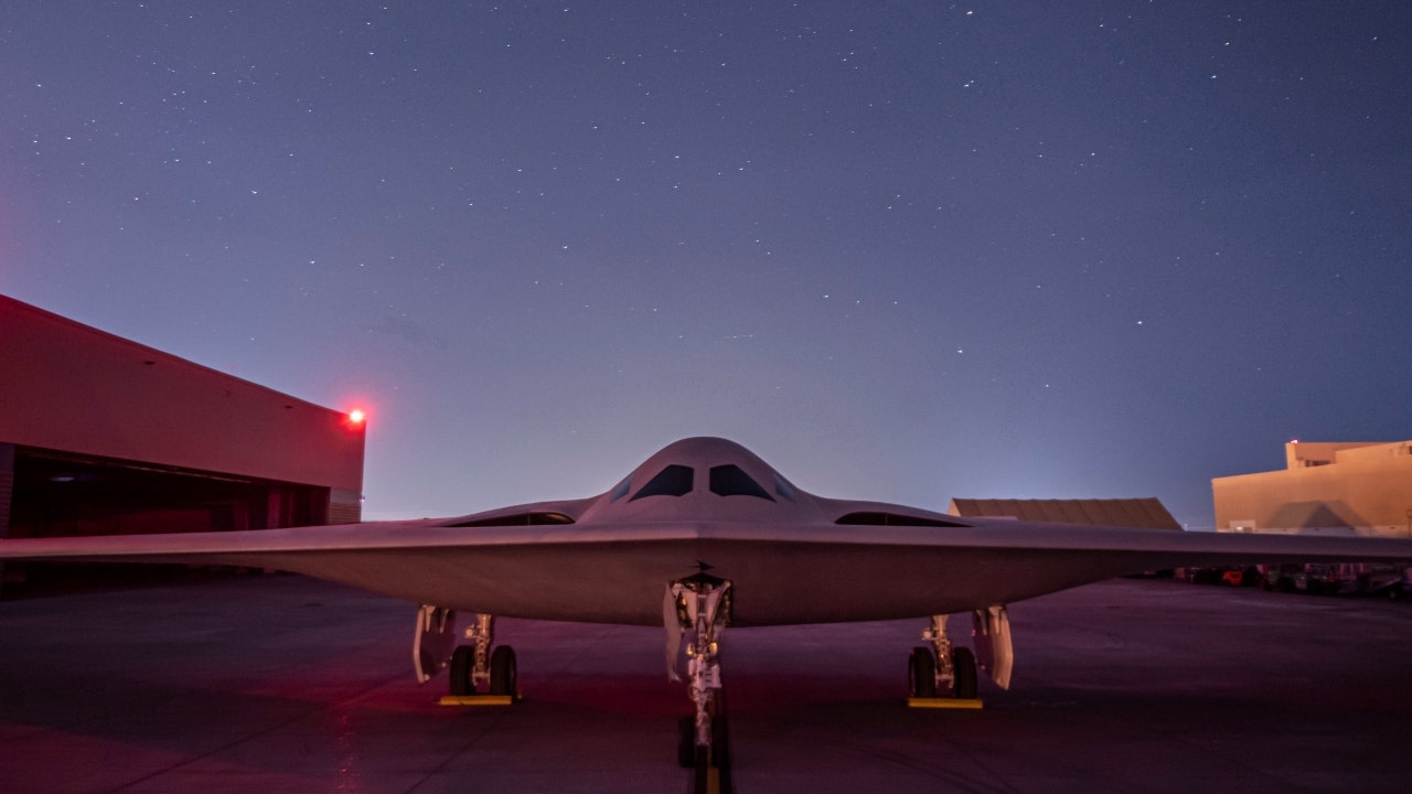 Pentagon greenlights manufacturing of nuclear-capable stealth bomber: reports