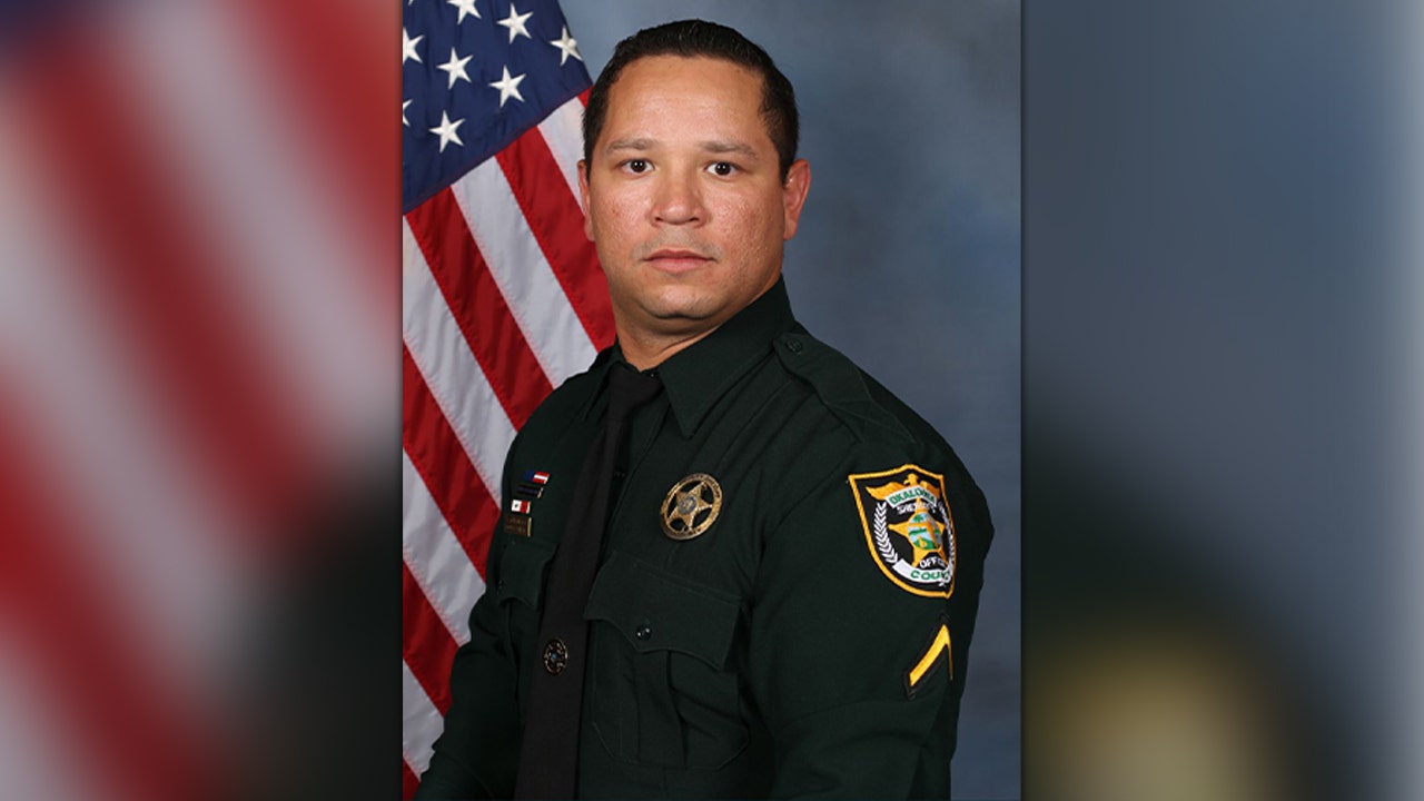 Florida sheriff's deputy killed responding to domestic violence call on Christmas Eve: 'We are heartbroken'