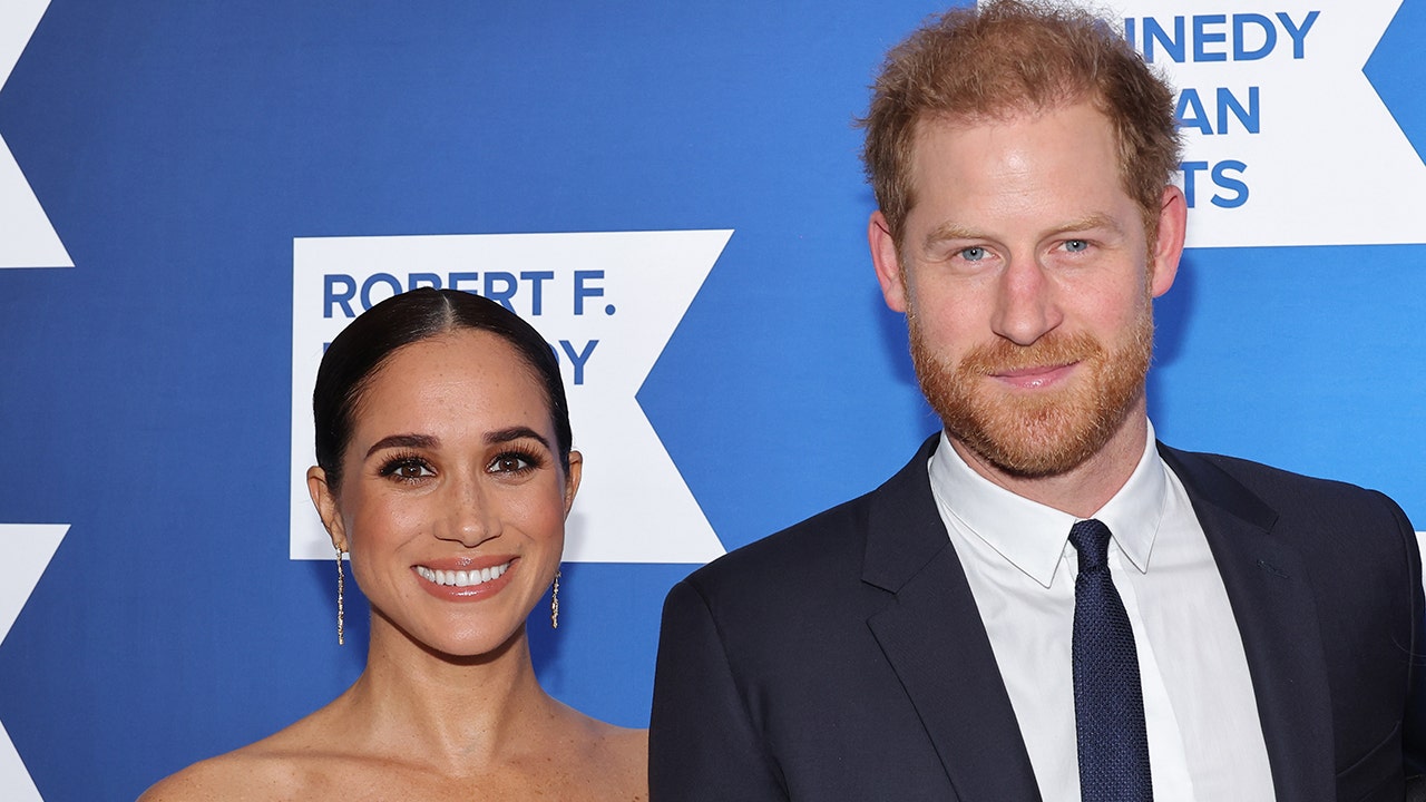 Prince Harry Meghan Markle’s docuseries seen as ‘fluff and nonsense’ within ‘palace walls’: royal expert – Fox News
