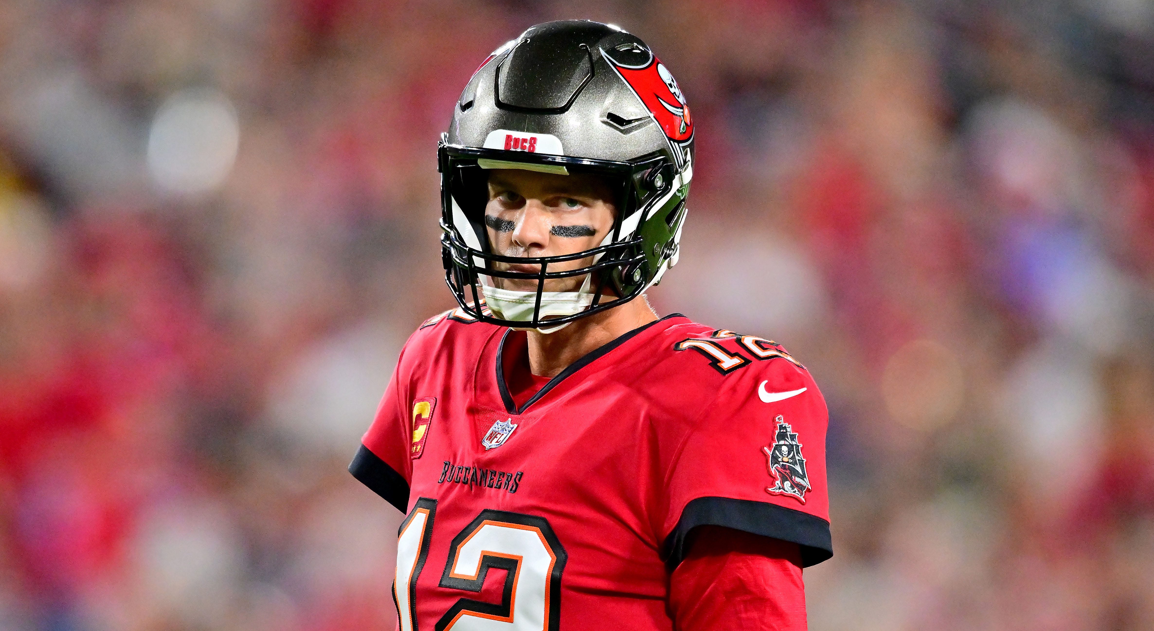 Buccaneers vs. Panthers: Tampa gets late miracle cover on Leonard