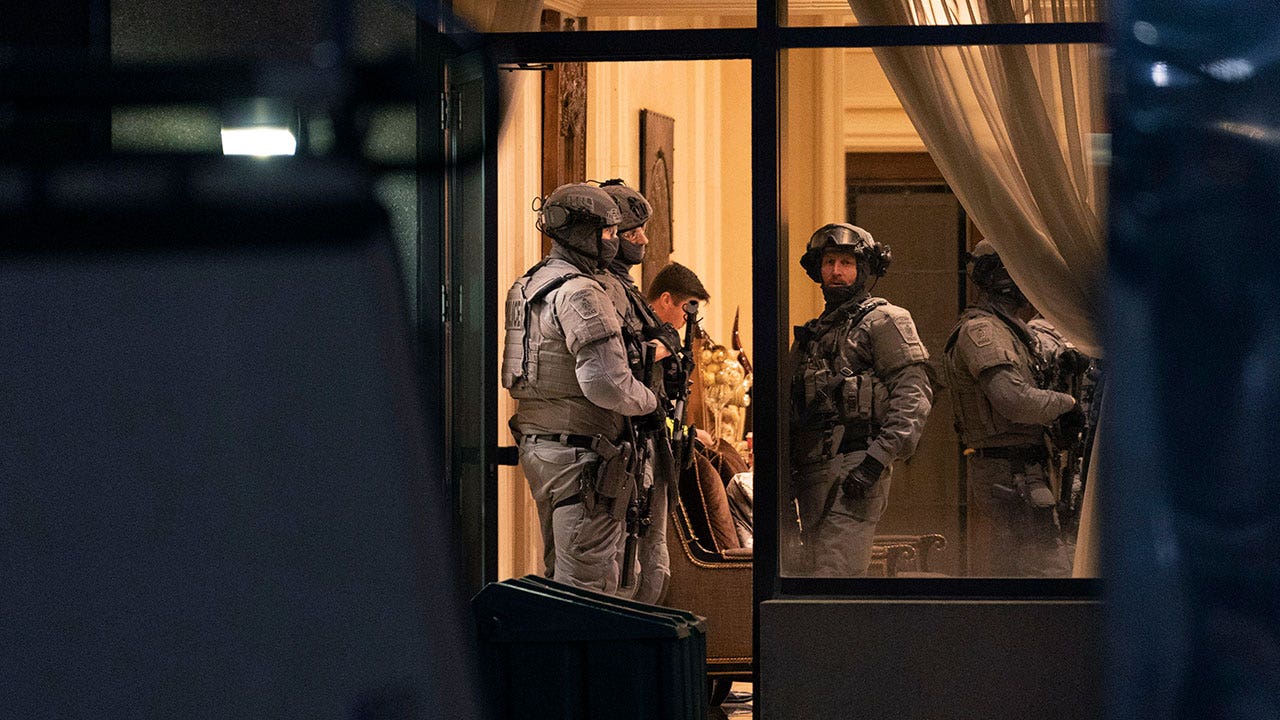 Gunman opens fire on Toronto condo board, killing five in second such shooting in a week