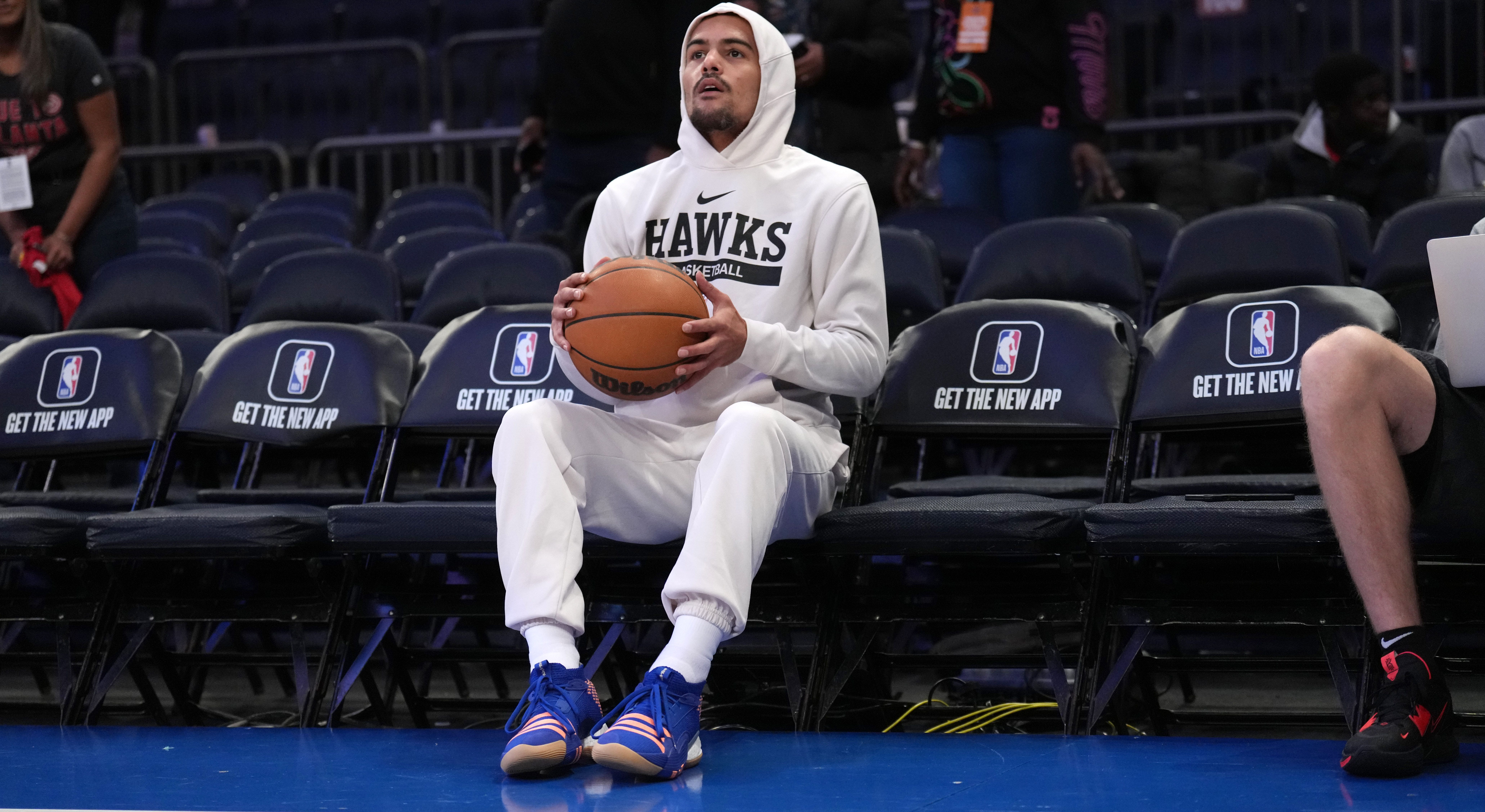 Hawks’ Trae Young trolls Knicks with phrase on custom sneakers