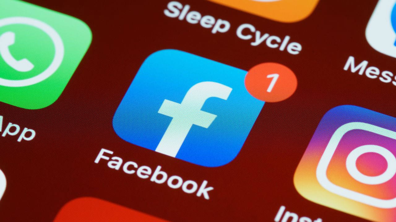 Facebook 'glitch' sent unintended friend requests to profiles visited by users: 'Spooky' and 'uncool'