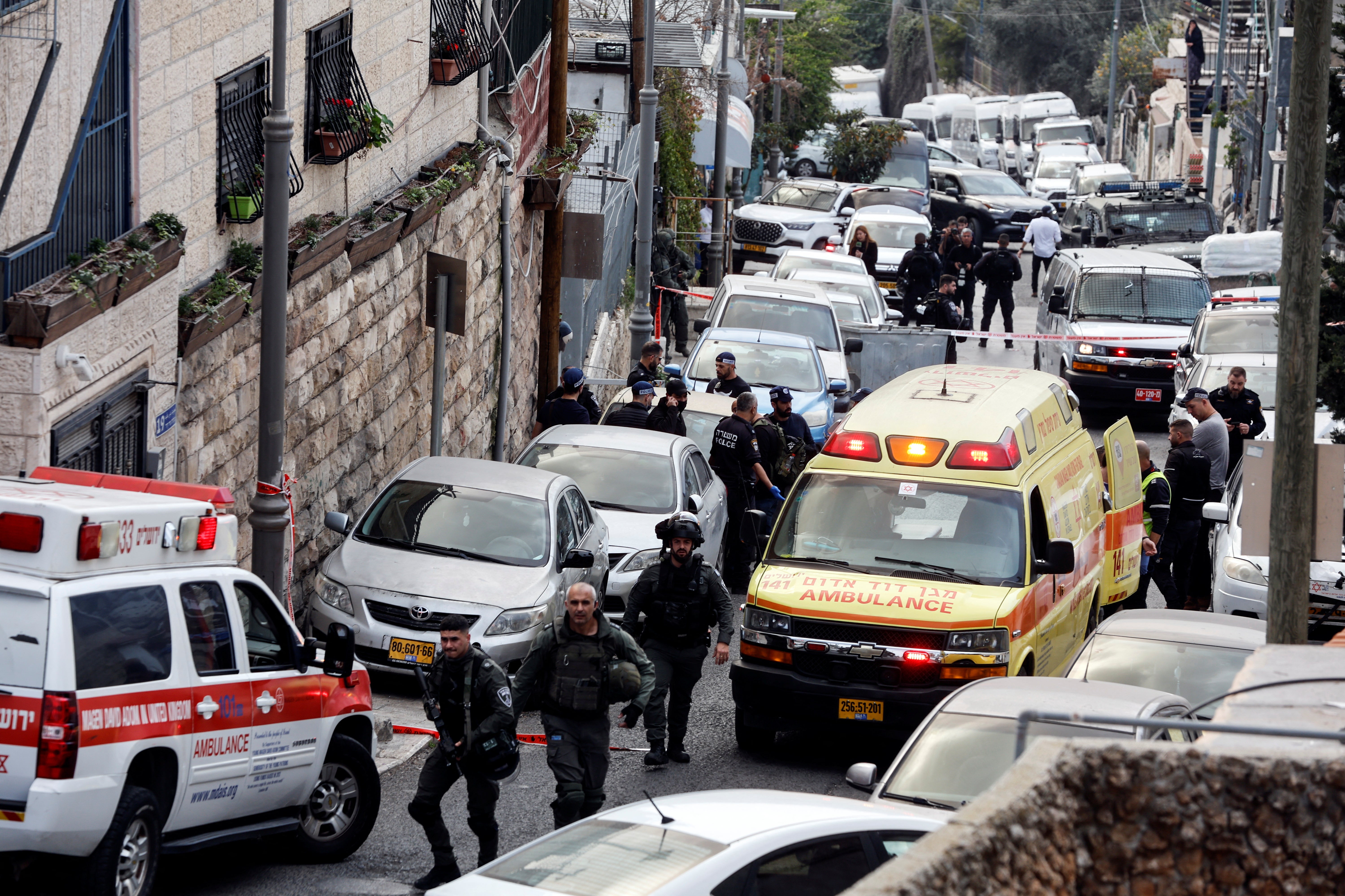 Jerusalem shooting: Alleged 13-year-old Palestinian gunman apprehended by armed Israeli citizen
