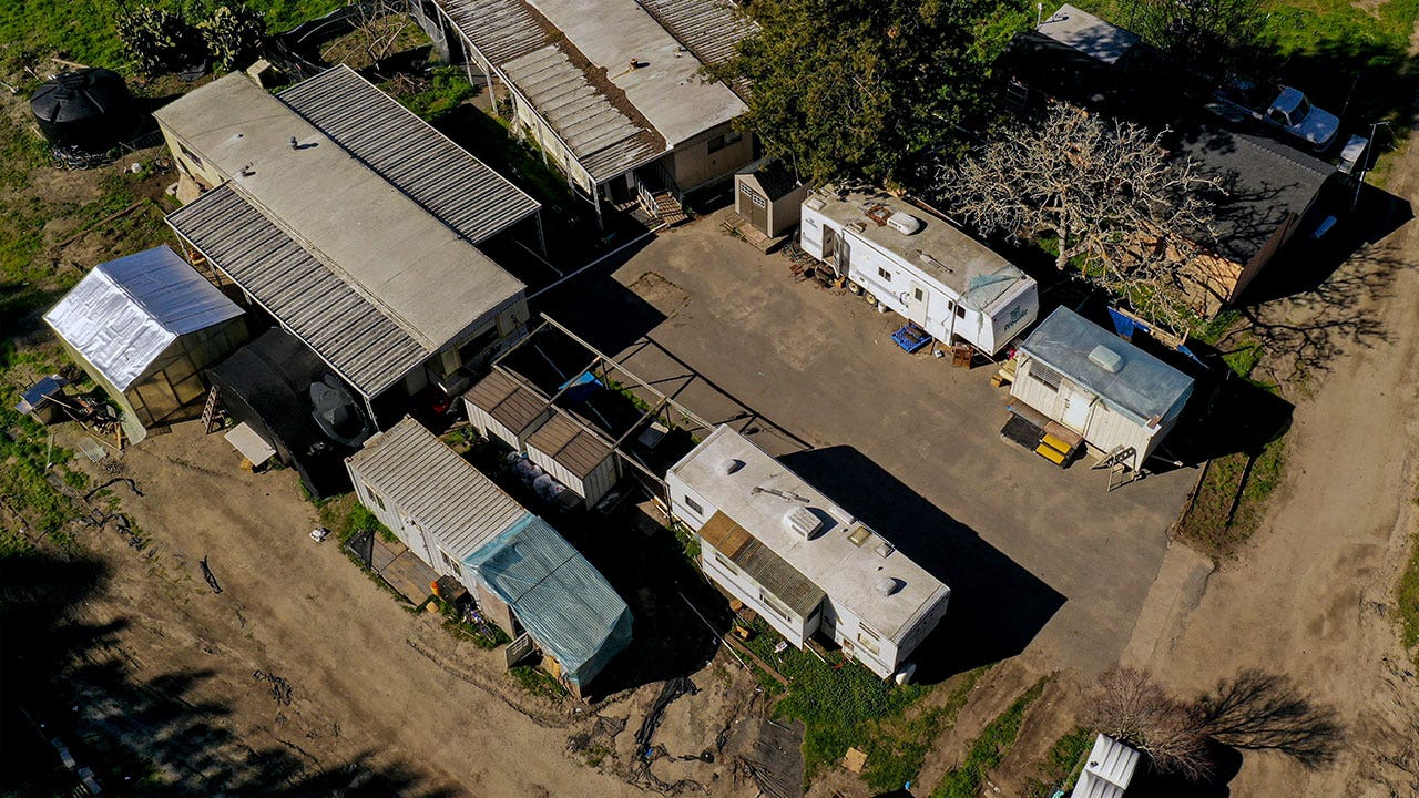 CA mushroom farm where 4 people were killed had a separate employee