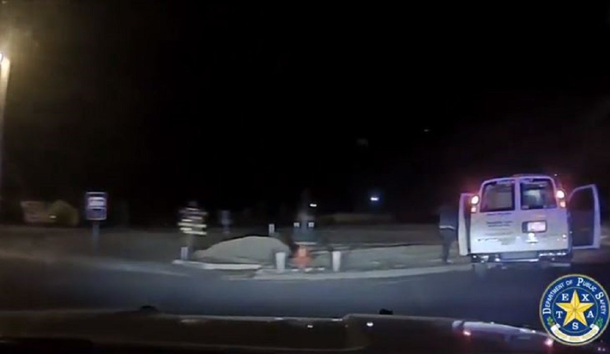 Texas smuggling suspect jumps from moving U-Haul carrying illegal ...