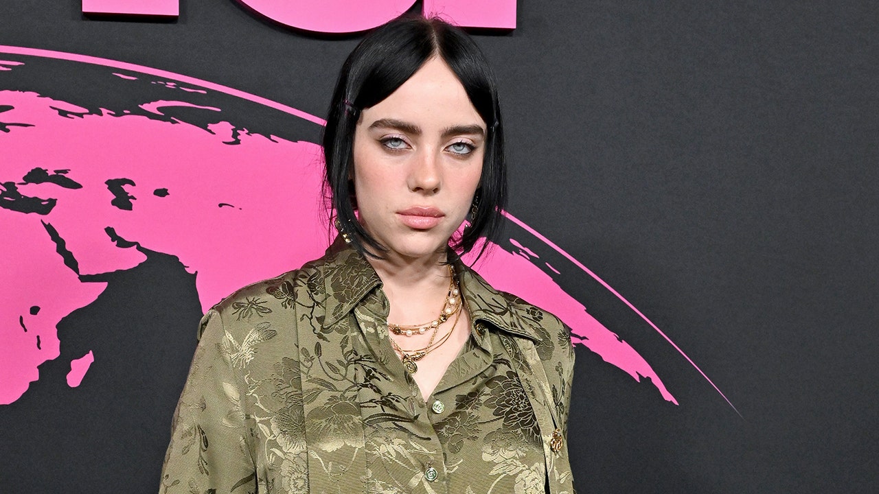 Billie eilish calvin klein best sale tank top