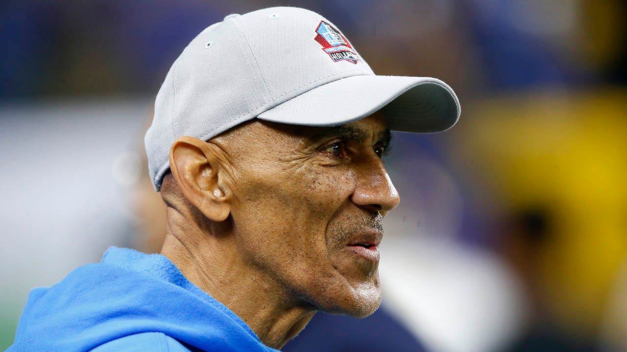 NFL legend Tony Dungy recalls Damar Hamlin reaction in March for Life  speech: 'People started praying' | Fox News