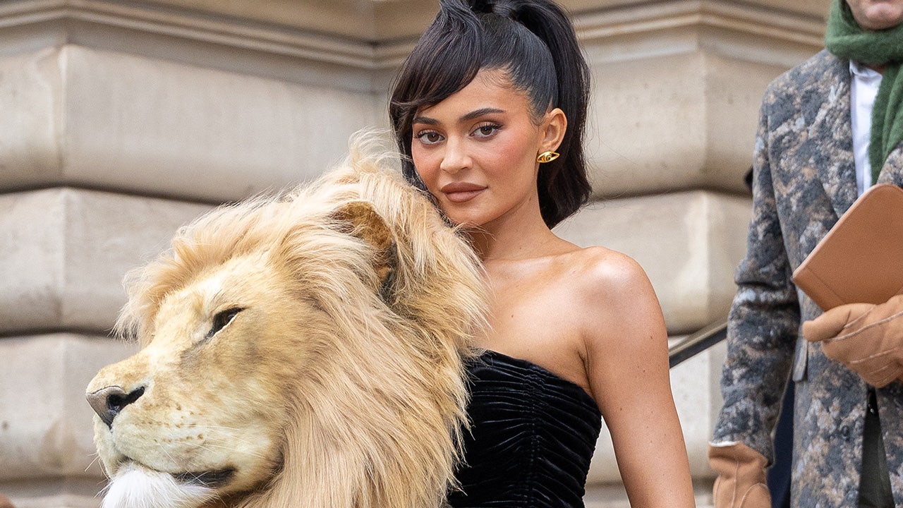 Kylie Jenner faces backlash for controversial lion head dress