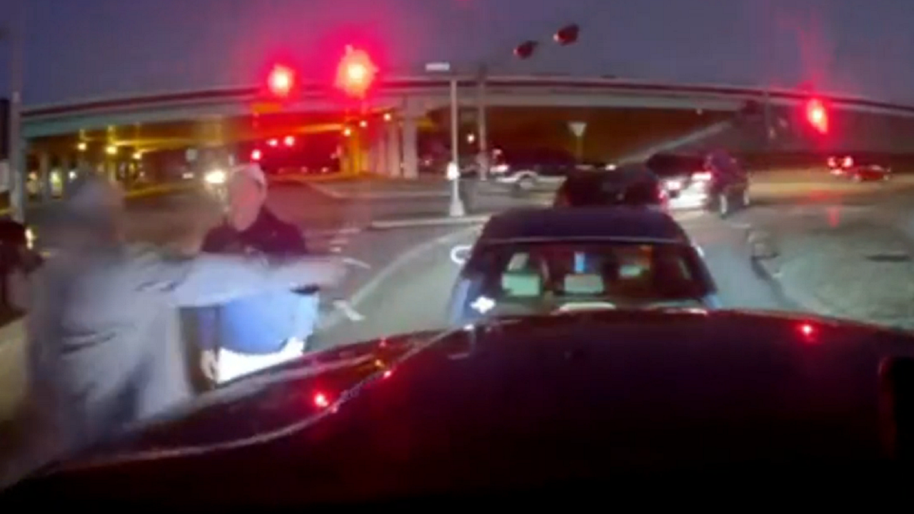 Houston Police Release Video Of Suspect Delivering Vicious Punch To   Houston Road Rage 2 