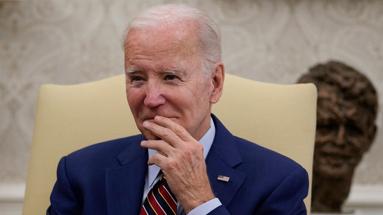 Biden again ignores reporters' questions on classified documents