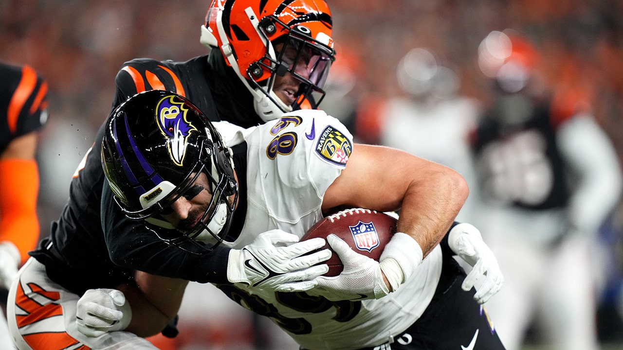 NFL fans wonder whether Bengals got away with penalty on historic Sam Hubbard touchdown – Fox News