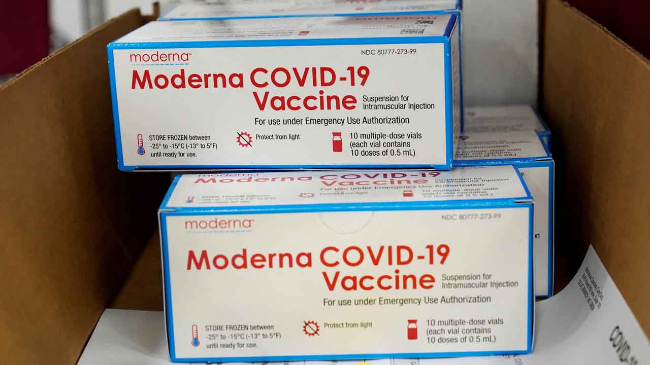 FDA to propose yearly COVID vaccines like annual flu shots for Americans